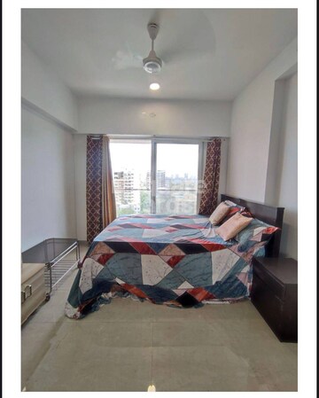 Bedroom in 3 BHK Apartment at Juhu – for Rent