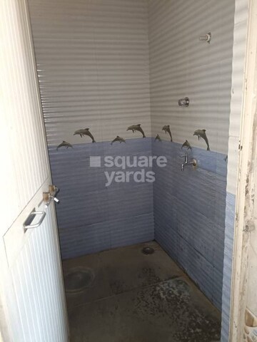 Bathroom in 1 BHK Apartment at Seawoods – for Rent