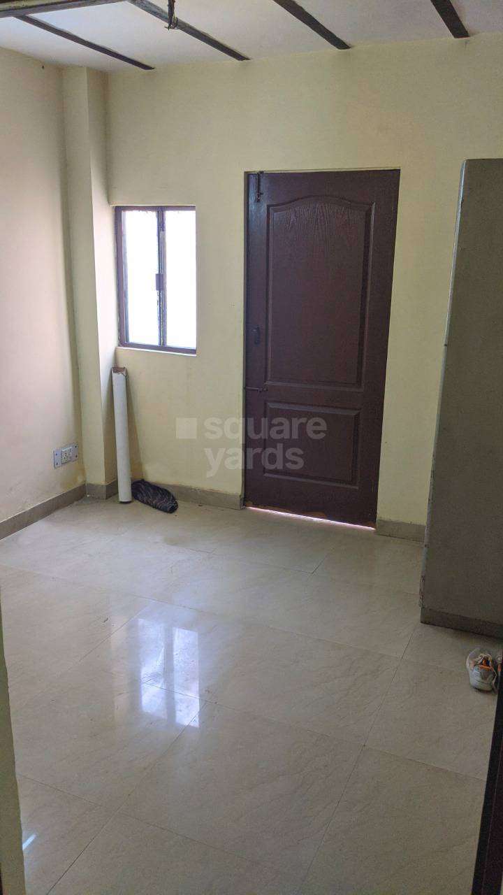 Rental 2 Bedroom 600 Sq.Ft. Apartment in Triveni Apartments Sheikh ...