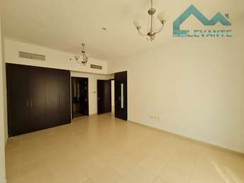 3 BR  Apartment For Rent in Queue Point, , Dubai - 4934911