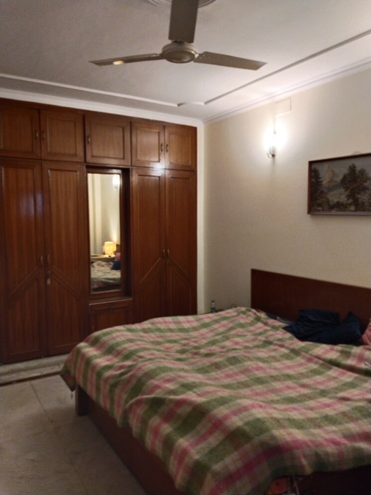 Bedroom, east of kailash 4 Bedroom 2000 Sq.Ft. Independent House In East Of Kailash Delhi 4984792