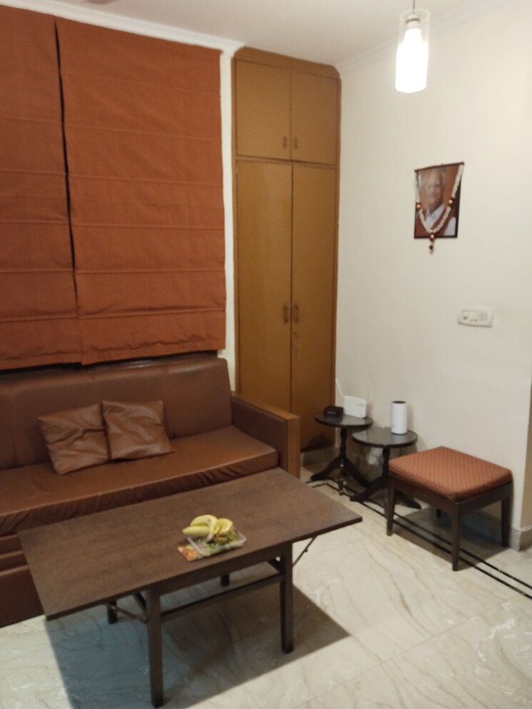 Living Room, east of kailash 4 Bedroom 2000 Sq.Ft. Independent House In East Of Kailash Delhi 4984792