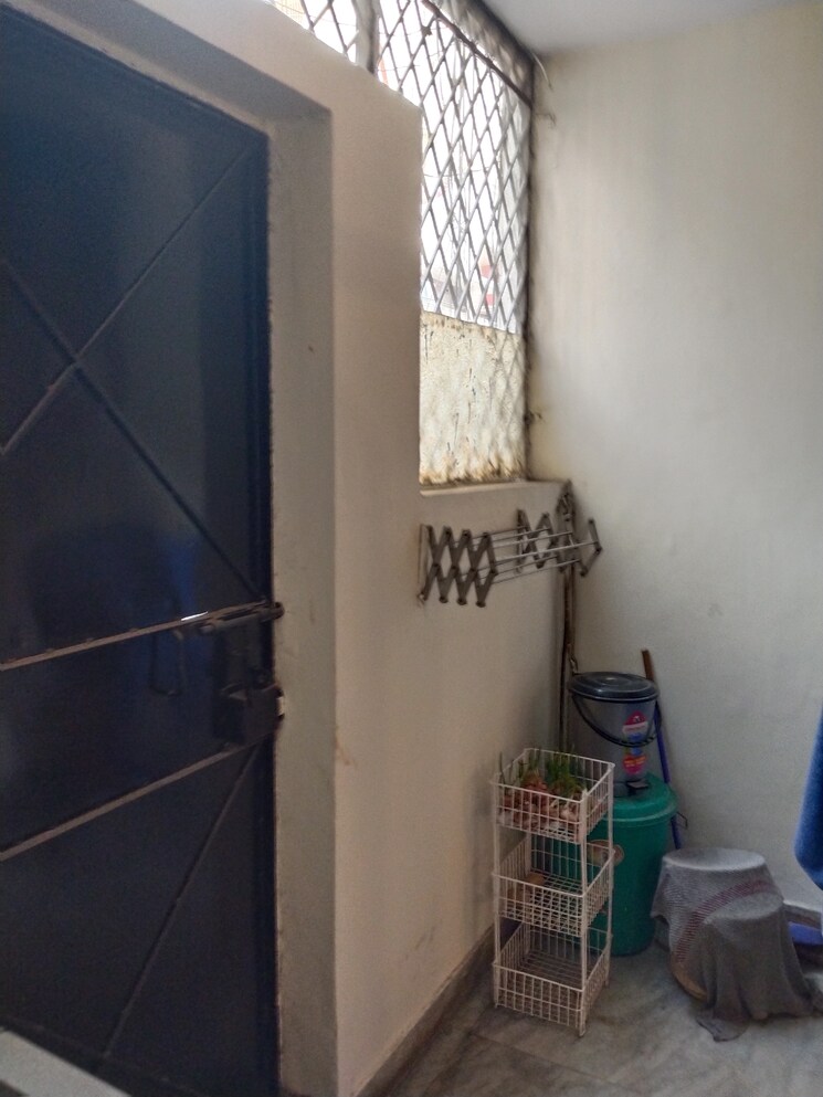 Bathroom, east of kailash 4 Bedroom 2000 Sq.Ft. Independent House In East Of Kailash Delhi 4984792