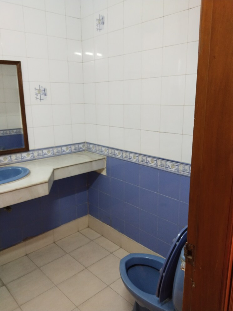 Kitchen, east of kailash 4 Bedroom 2000 Sq.Ft. Independent House In East Of Kailash Delhi 4984792