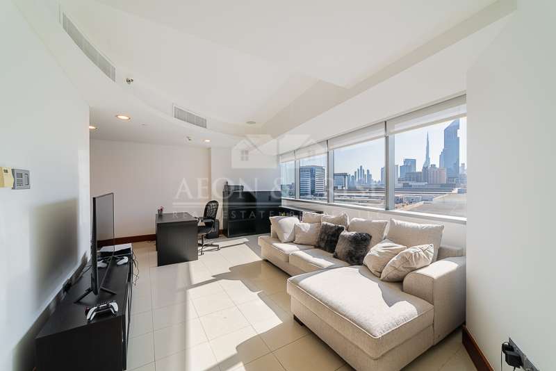 1 BR  Apartment For Sale in Jumeirah Living