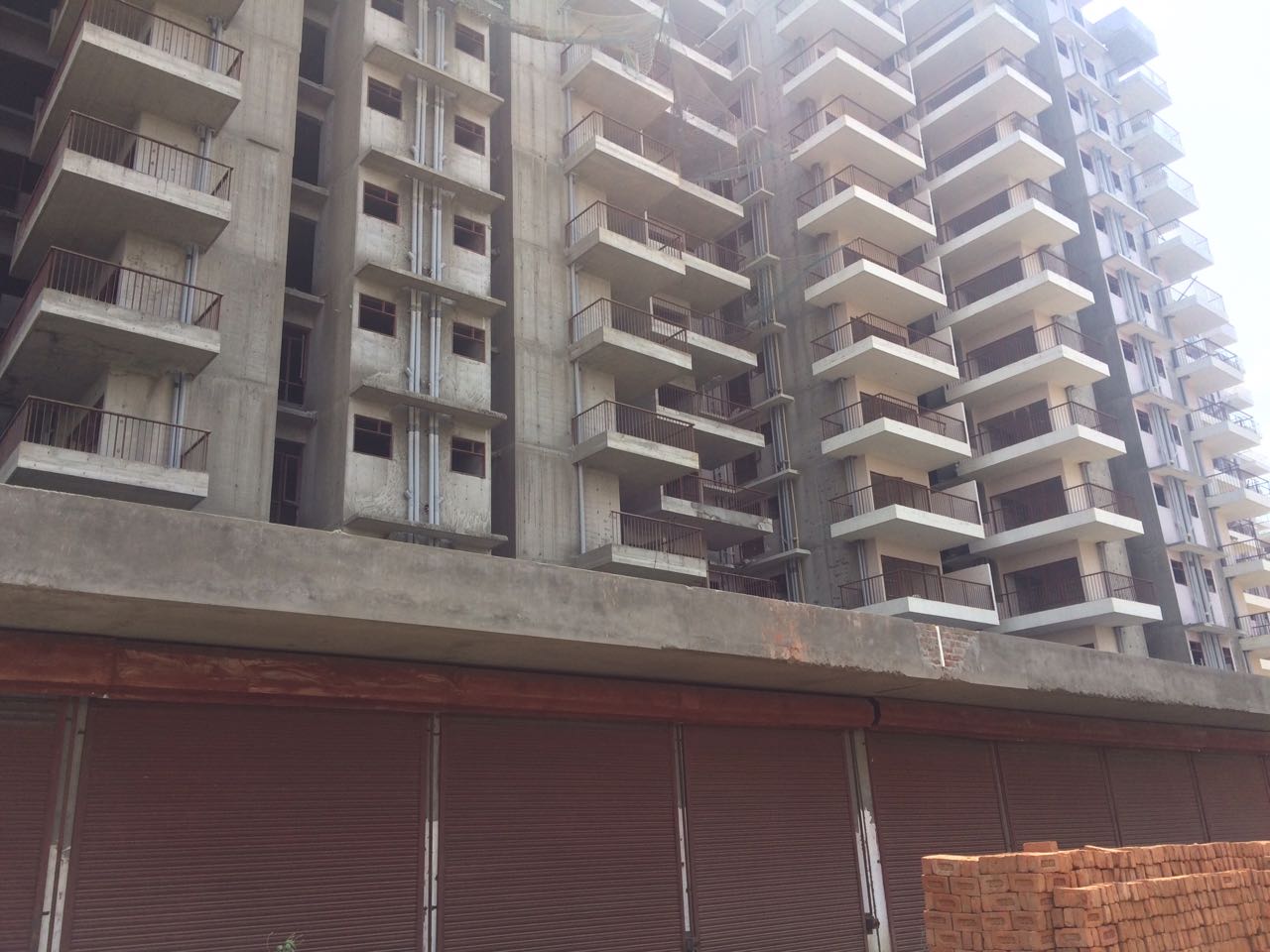 2 BHK Apartment For Sale in OP Floridaa