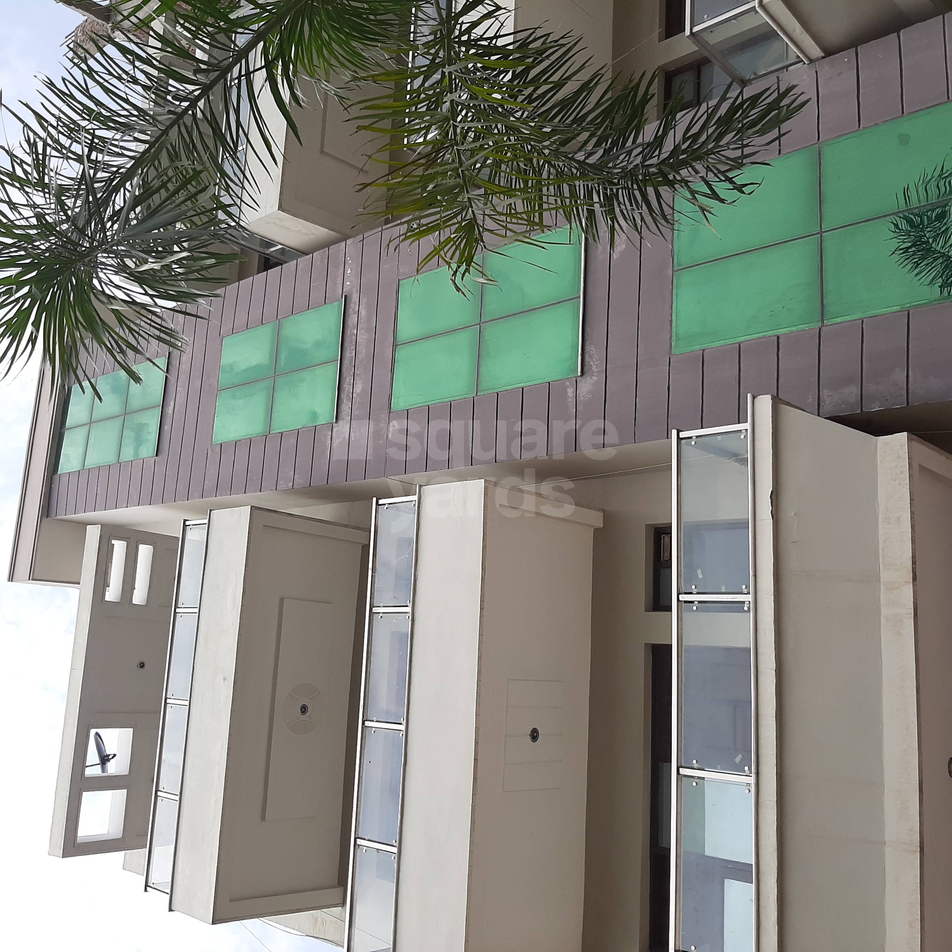 Rental 3.5 Bedroom 2035 Sq.Ft. Apartment in Ardee City Palm Grove