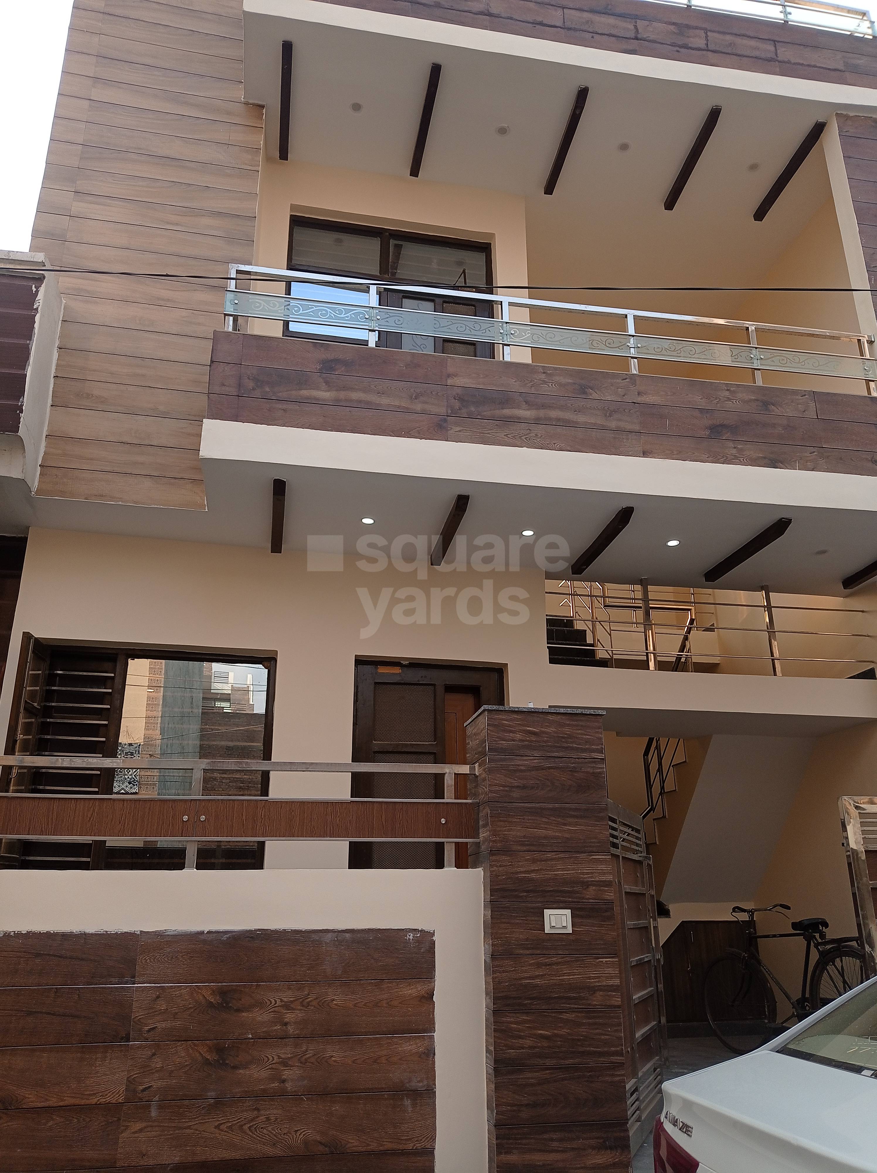 Resale 4 Bedroom 100 Sq.Yd. Independent House in Shiva Enclave Zirakpur