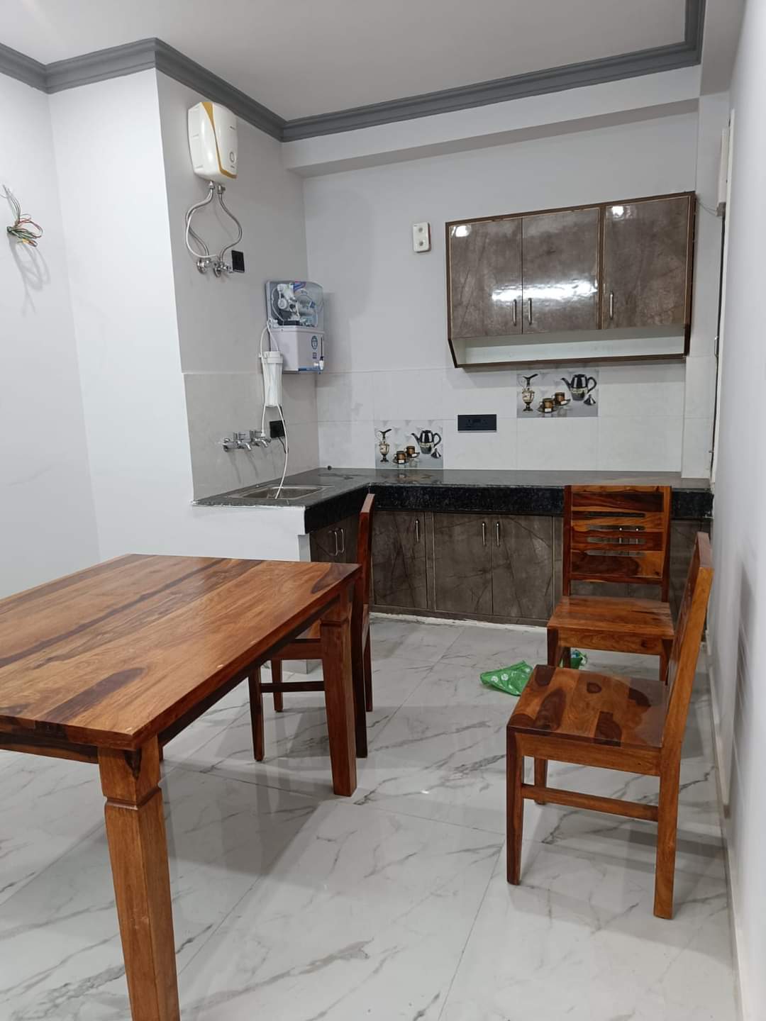 Rental 4 Bedroom 3580 Sq.Ft. Independent House in Lajpat Nagar Delhi