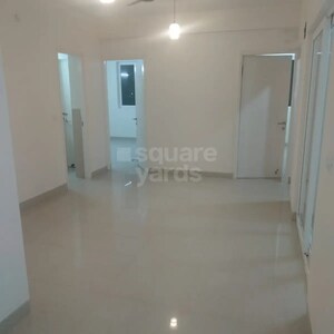 Room in 3 BHK Apartment at Emaar Emerald Floors Premier, Sector 65 – for Rent