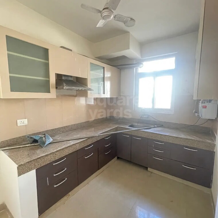Kitchen, emaar-emerald-floors-premier 4 Bedroom 2050 Sq.Ft. Apartment In Sector 65 Gurgaon 10635128