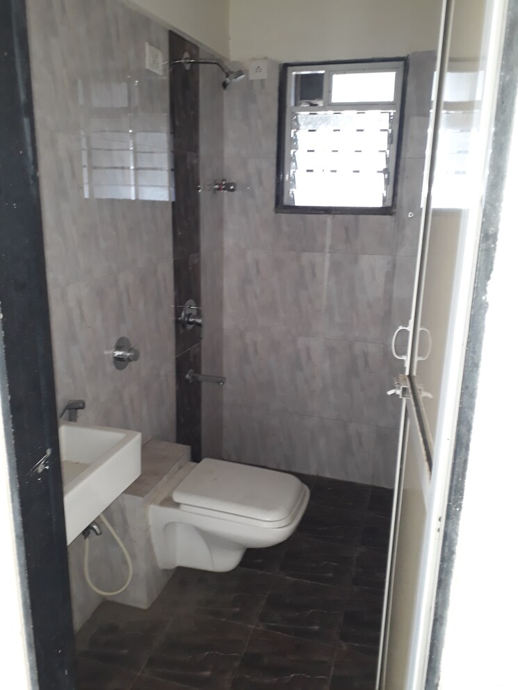 Bathroom, malad west 2 Bedroom 1000 Sq.Ft. Apartment In Malad West Mumbai 4966429