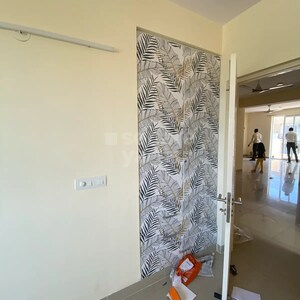 Room in 3.5 BHK Apartment at Emaar Emerald Floors Premier, Sector 65 – for Sale
