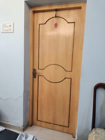 Room in 4 BHK Independent House at Goregaon West – for Rent