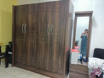 Bedroom in 4 BHK Independent House at Goregaon West – for Rent