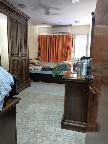Living Room in 4 BHK Independent House at Goregaon West – for Rent