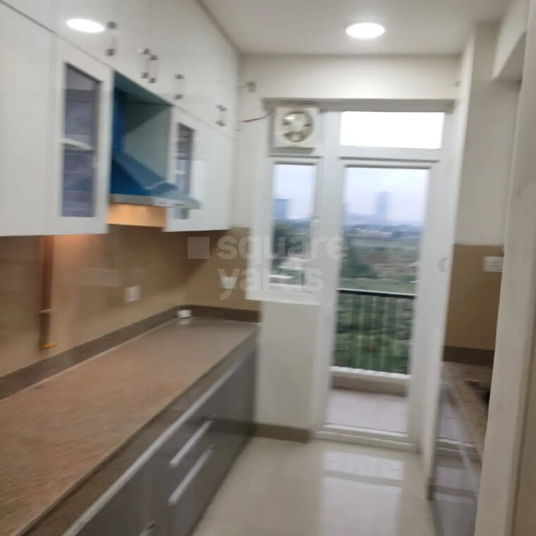 Kitchen, emaar-emerald-estate 2.5 Bedroom 1020 Sq.Ft. Apartment In Sector 65 Gurgaon 10626065