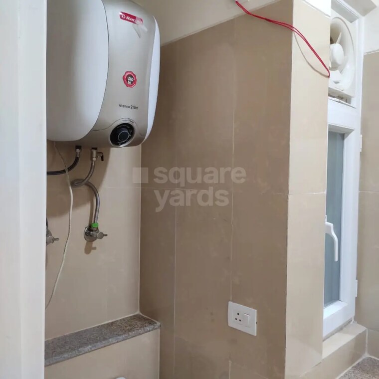 Bathroom, emaar-emerald-estate 2.5 Bedroom 1100 Sq.Ft. Apartment In Sector 65 Gurgaon 10658195
