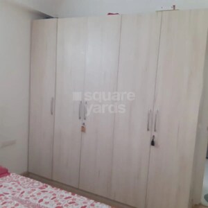 Room in 2.5 BHK Apartment at Emaar Emerald Estate, Sector 65 – for Rent