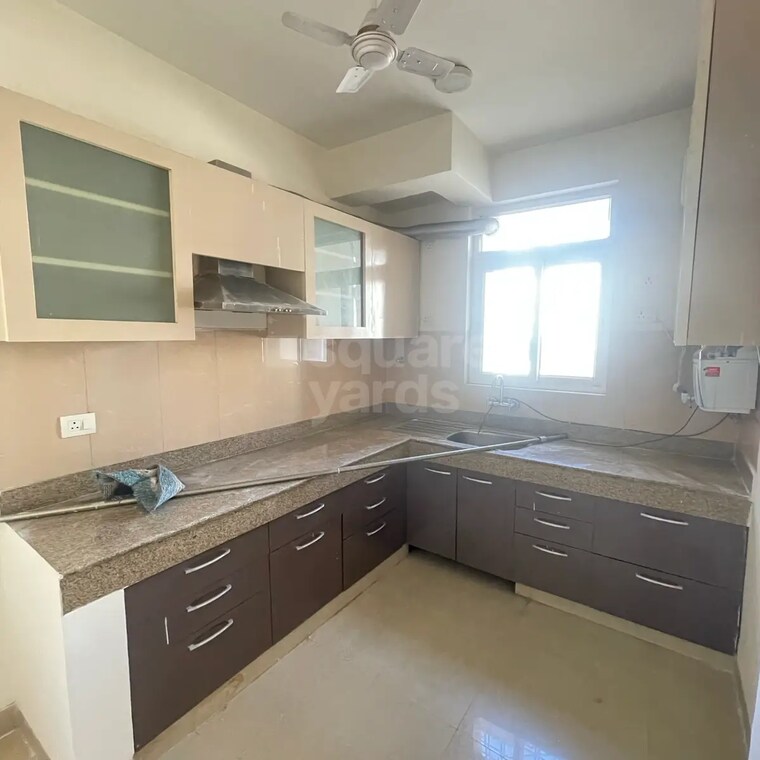 Kitchen, emaar-emerald-estate 2.5 Bedroom 1040 Sq.Ft. Apartment In Sector 65 Gurgaon 10658193