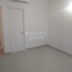 Room in 2.5 BHK Apartment at Emaar Emerald Estate, Sector 65 – for Rent