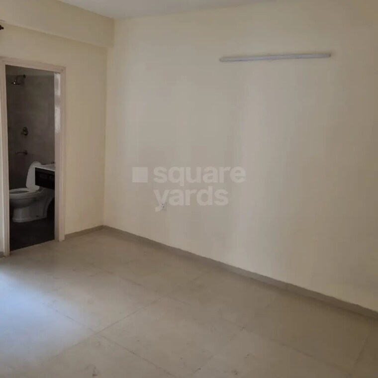 Bathroom, emaar-emerald-estate 3 Bedroom 1395 Sq.Ft. Apartment In Sector 65 Gurgaon 10651296