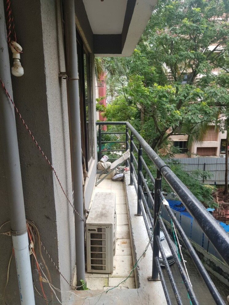 Balcony, spring-grove-uno-society 1 Bedroom 350 Sq.Ft. Apartment In Kandivali East Mumbai 4998027