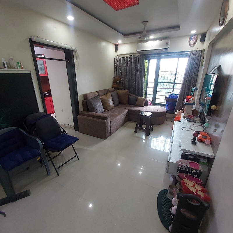 1 BHK + Extra Room Apartment For Sale in Garden Tower
