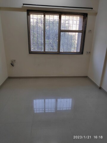 Room in 2 BHK Apartment at Green Gagan, Kandivali East – for Sale