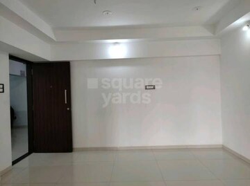 Room in 2 BHK Apartment at Acme Oasis, Kandivali East – for Sale