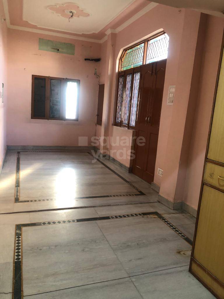 Rental 1.5 Bedroom 50 Sq.Yd. Builder Floor in RWA A4 Block Paschim Vihar, Paschim Vihar Delhi