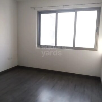 Room in 4 BHK Apartment at Tata Primanti-Tower Residences, Sector 72 – for Rent