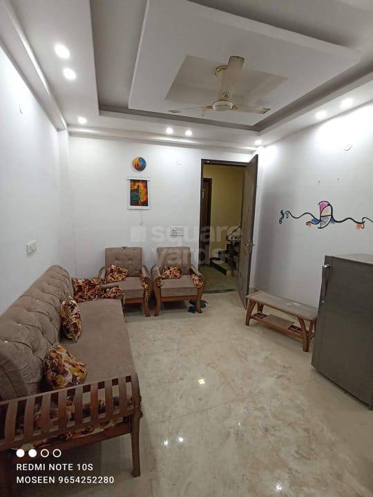 Rental 2 Bedroom 1150 Sq.Ft. Apartment in Meena Apartments, Ip