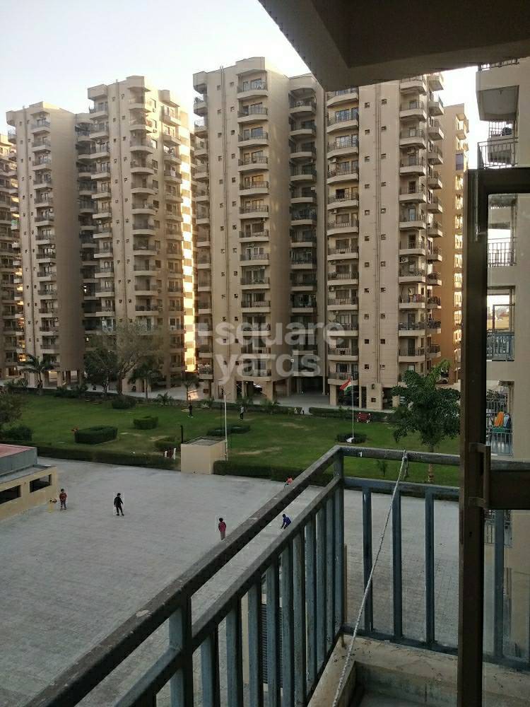 Rental 3.5 Bedroom 2035 Sq.Ft. Apartment in Ardee City Palm Grove