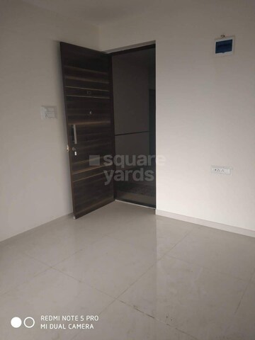 Room in 1 BHK Apartment at Pinnacle Dreamz, Taloja – for Sale