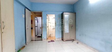 Room in 2 BHK Apartment at Raj Tower Kandivali, Kandivali East – for Sale