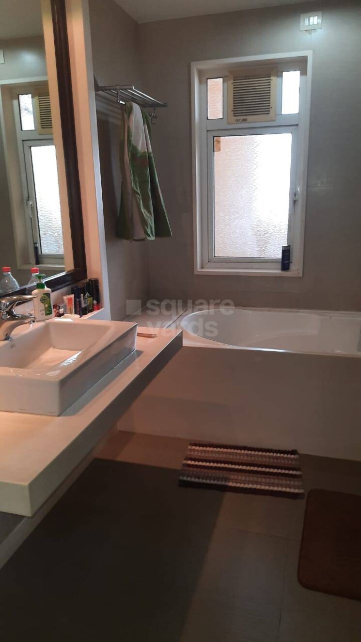 Bathroom, hiranandani-gardens-glen-ridge 4 Bedroom 3000 Sq.Ft. Apartment In Powai Mumbai 5020930