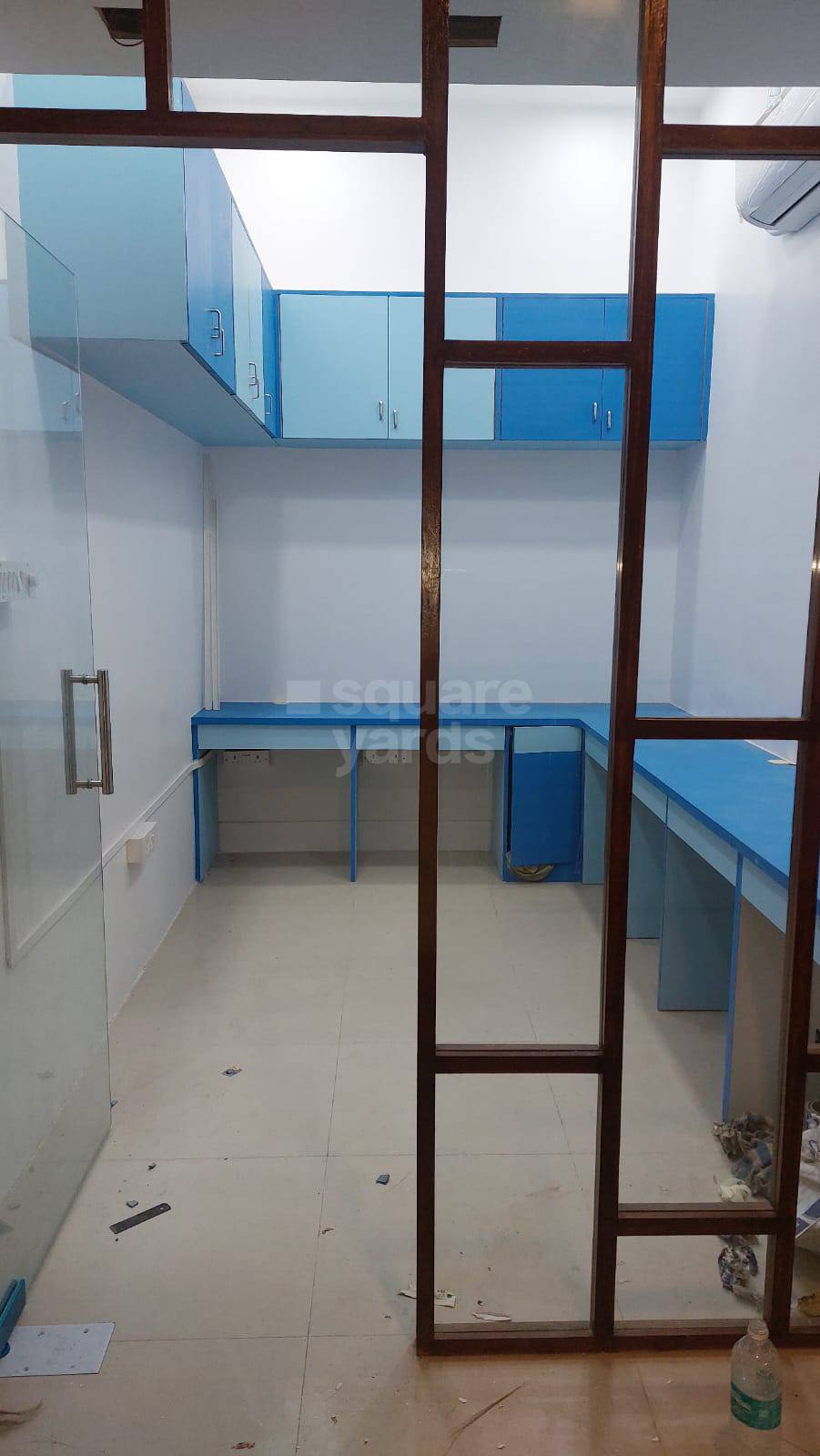 Rental Commercial Office Space 101 Sq.Ft. in Express Zone, Malad East