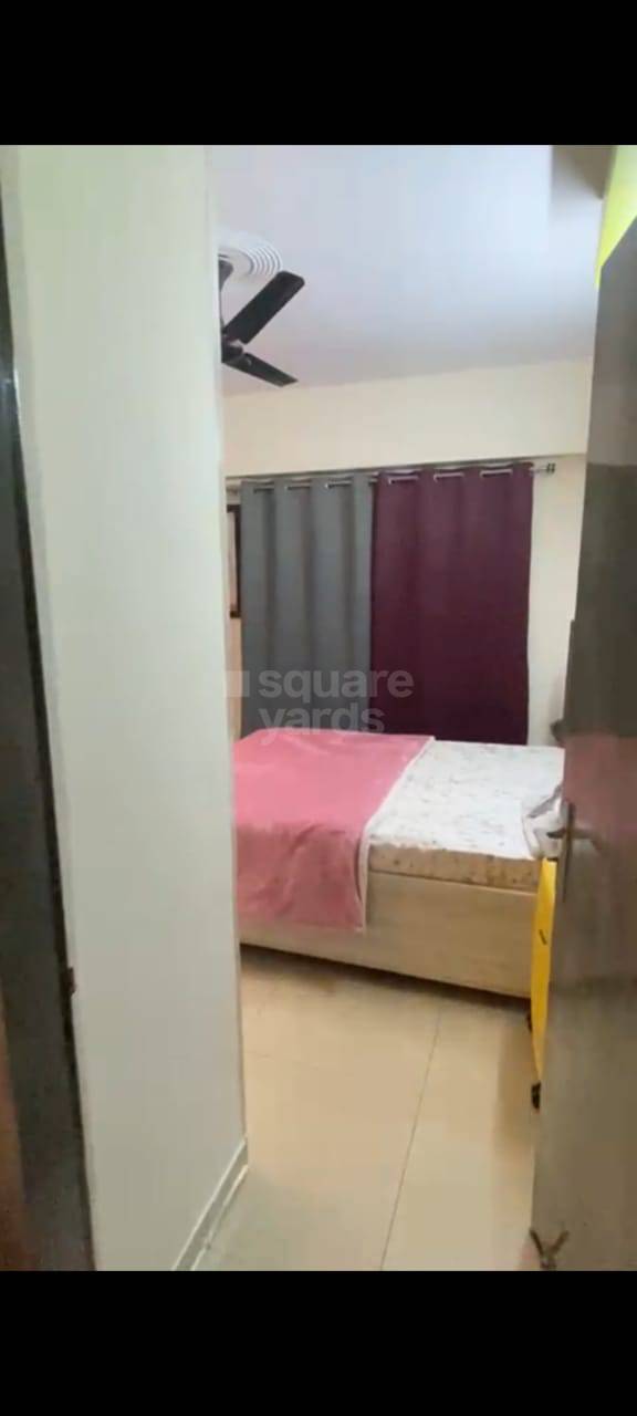 Rental 3.5 Bedroom 1570 Sq.Ft. Apartment in Gaur City 2 10th Avenue, Noida Ext Sector 16c