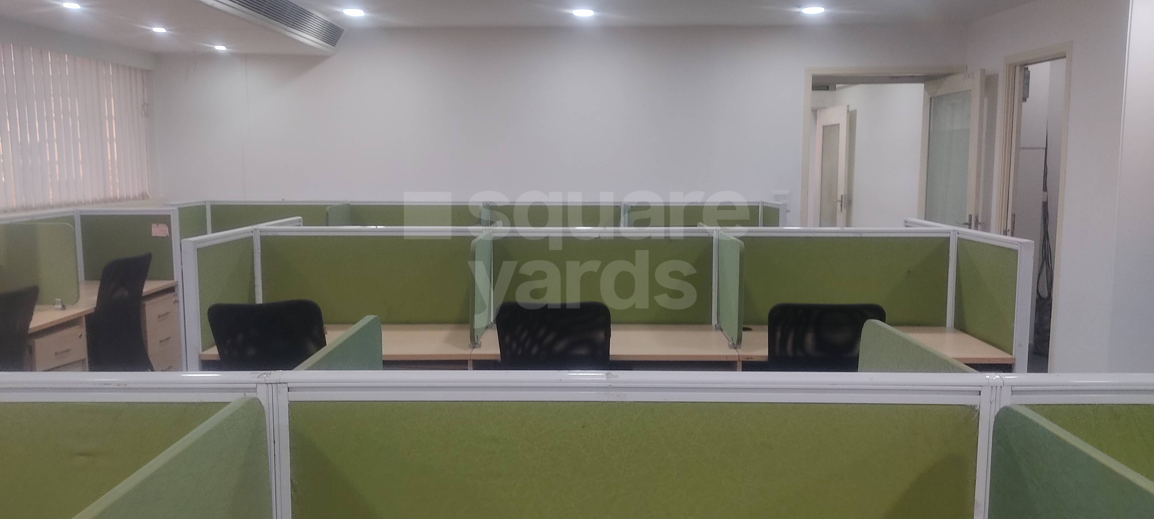 Rental Commercial Office Space 3000 Sq.Ft. in Pinnacle Tower Sector 62