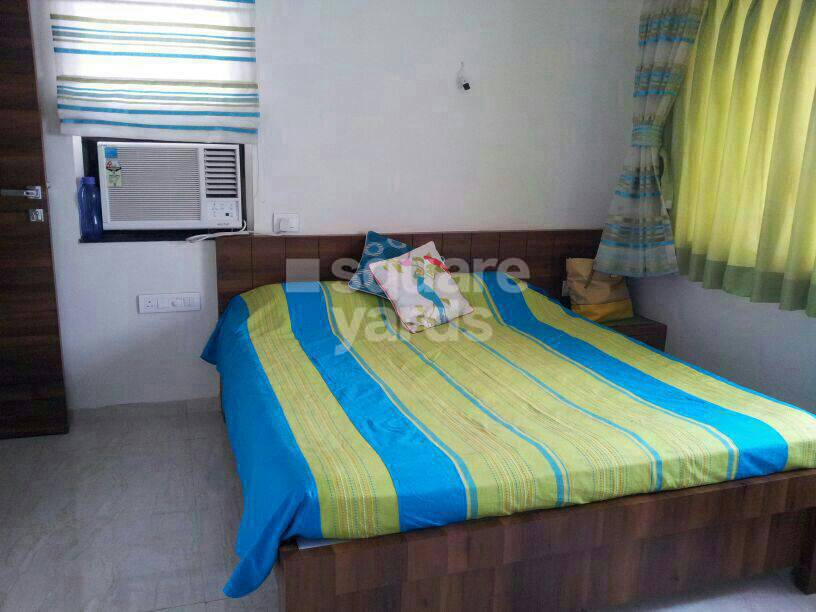 Rental 2 Bedroom 650 Sq.Ft. Apartment in Neptune Colorscape, Mulund