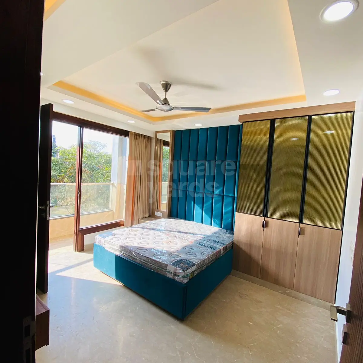 Resale 3 Bedroom 1700 Sq.Ft. Apartment in DDA Sanskriti Apartment