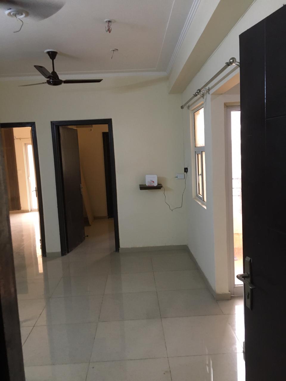 Rental 3 Bedroom 1675 Sq.Ft. Apartment in Amrapali Centurian Park, Noida Ext Tech Zone 4 Greater