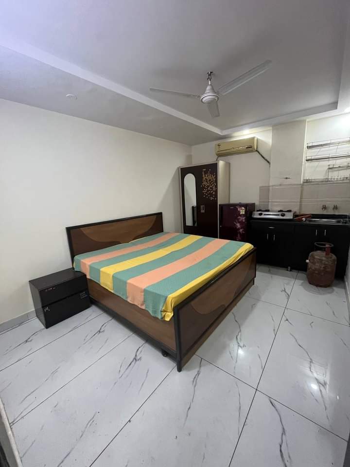 Rental Studio 350 Sq.Ft. Builder Floor in Shivalik Apartments Malviya