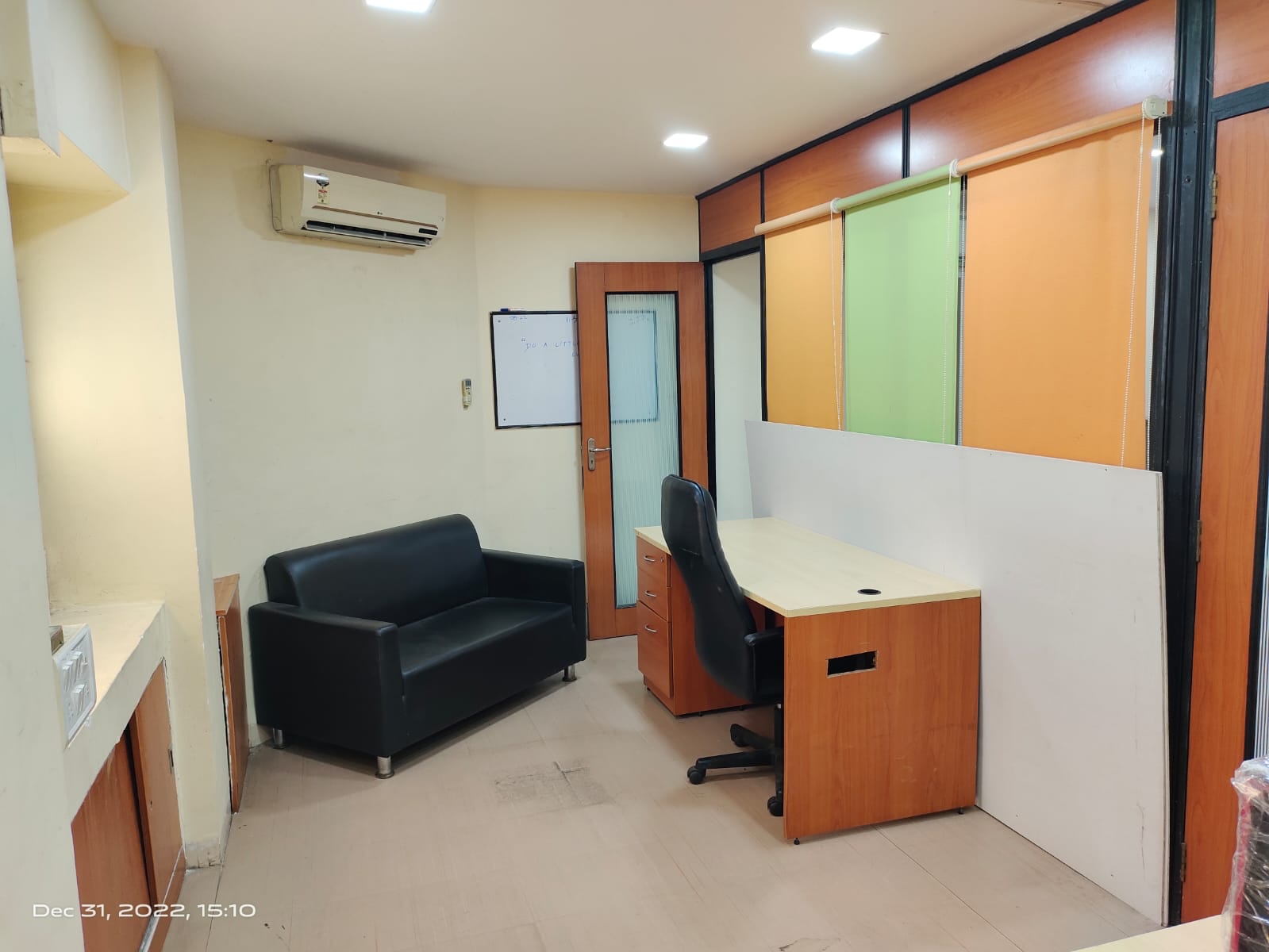 Rental Commercial Office Space 1950 Sq.Ft. in Shree Nand Dham, Cbd