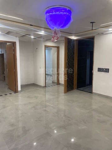Room in 3.5 BHK Apartment at CHD Avenue 71, Sector 71 – for Sale