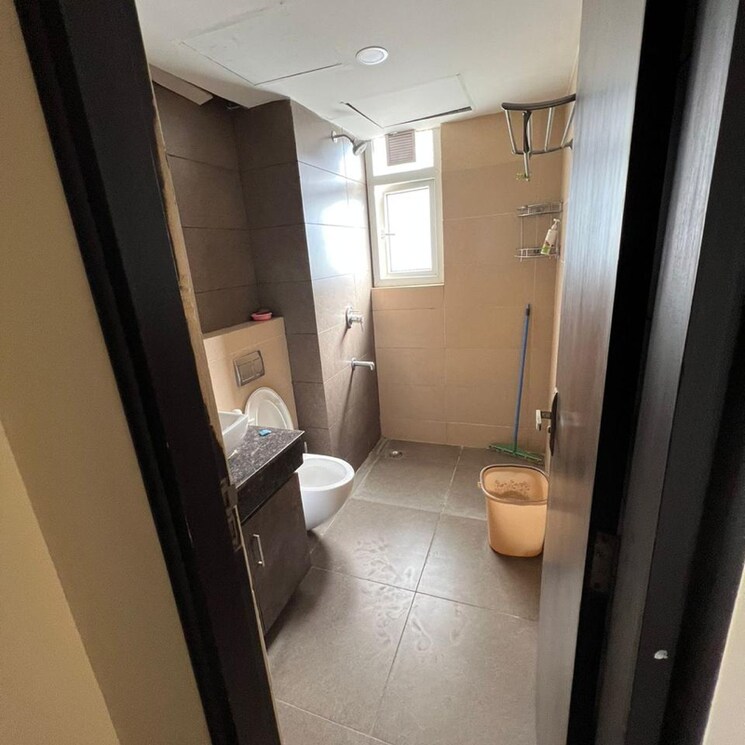 Bathroom, paras-irene 3 Bedroom 1830 Sq.Ft. Apartment In Sector 70a Gurgaon 5044216