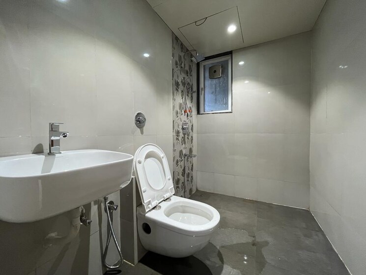 Bathroom, nav-swa-gharkul-chs 3 Bedroom 1325 Sq.Ft. Apartment In Santacruz East Mumbai 5044628