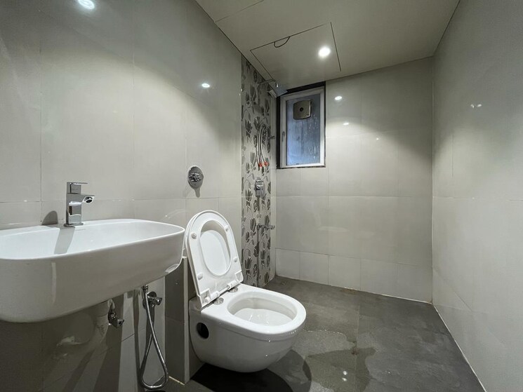 Bathroom, nav-swa-gharkul-chs 3 Bedroom 1325 Sq.Ft. Apartment In Santacruz East Mumbai 5044628