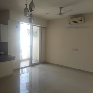 2 BHK Apartment For Rent in Emaar The Palm Drive-Palm Studios, Sector 66